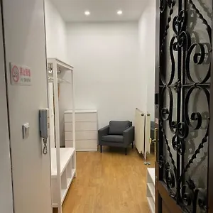 100m2 Naehe 1010 Apartamento