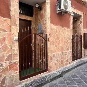 Mary House Catania-Fontanarossai nemzetközi repülőtér