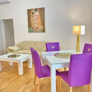 Steiner Residences Nestroyplatz וינה