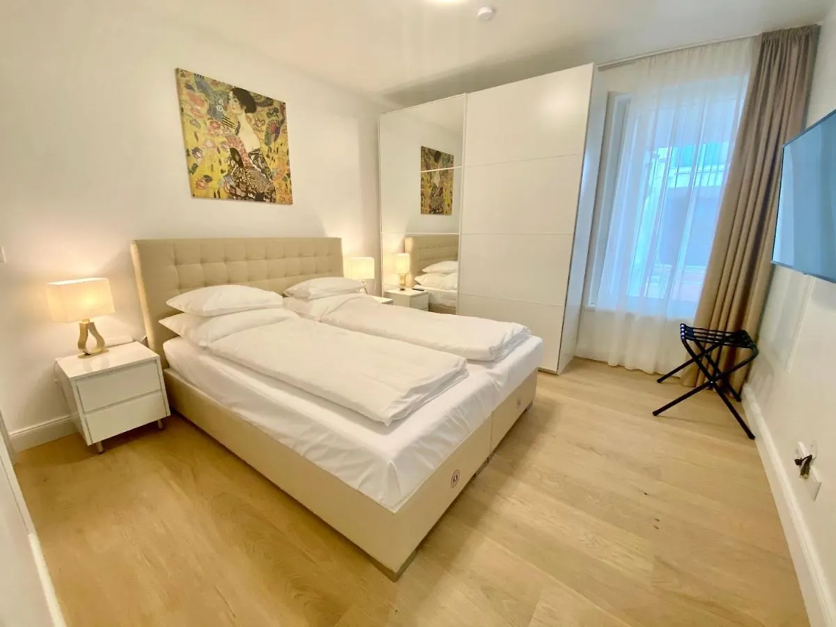 Steiner Residences Vienna Vorgartenstrasse 公寓